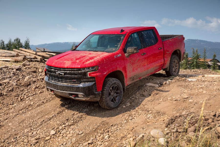  Chevrolet Silverado LT Z71 Trail Boss Crew Cab 2018 года  (фото 16 из 20)